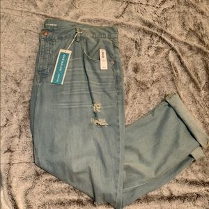 NWT Old Navy Boyfriend Jeans